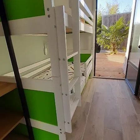 Petite Folie Nantaise, à 2 Pas De La Loire 3*